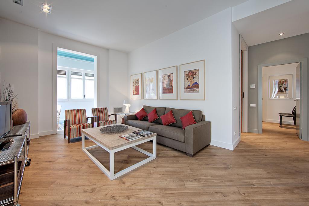 Habitat Apartments Rambla Deluxe บาร์เซโลนา ห้อง รูปภาพ